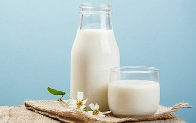 Sữa tươi có làm trắng da được hay không?